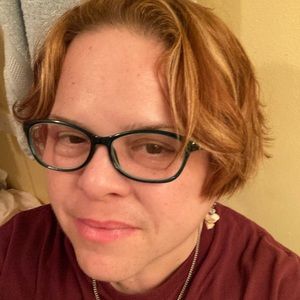 Meet your Posher, Evelyn